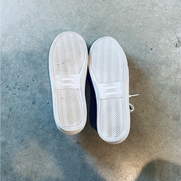 TOMS Kameron Lace-Up Sneaker - Picture 6 of 6